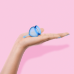 satisfyer-feel-good-menstrual-cup-blue-mood-image